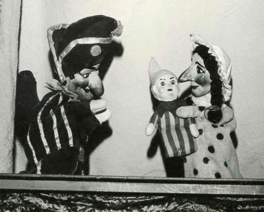 Punch and Judy puppets with baby by Parry-Marshall Puppet Theatre